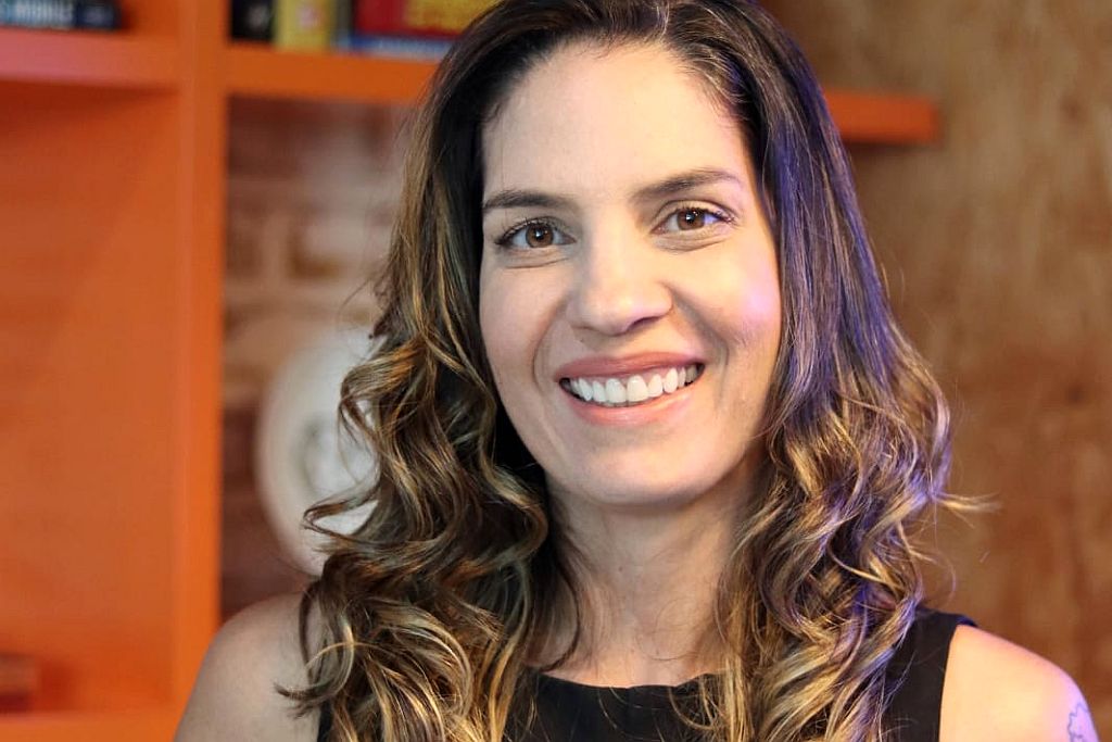 Gabriela Telles, diretora de Recursos Organizacionais do Instituto Atlântico, enumera os acertos da Instituição (Foto: Instituto Atlântico/Divulgação)